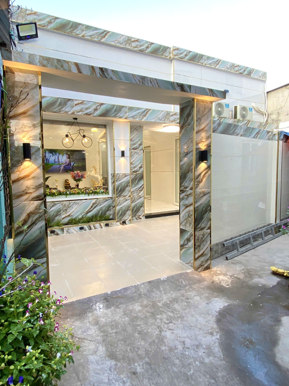 Bán nhà 104.7m² ngang 8m giá 2.35 tỷ Phường Phước Hậu