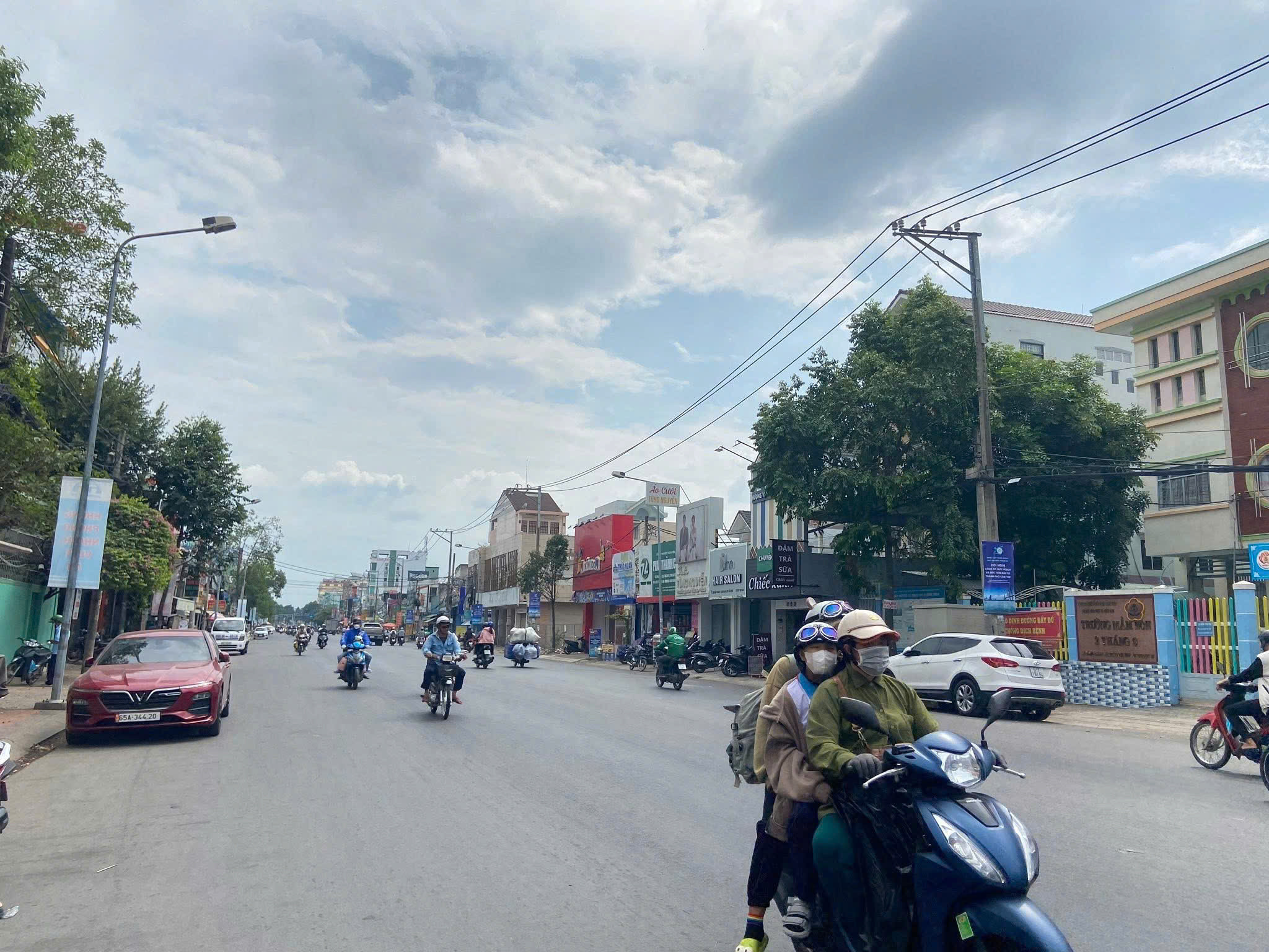 Cho thuê nhà mặt tiền mậu thân ngang 5m gần đại học cần thơ giá 30 triệu