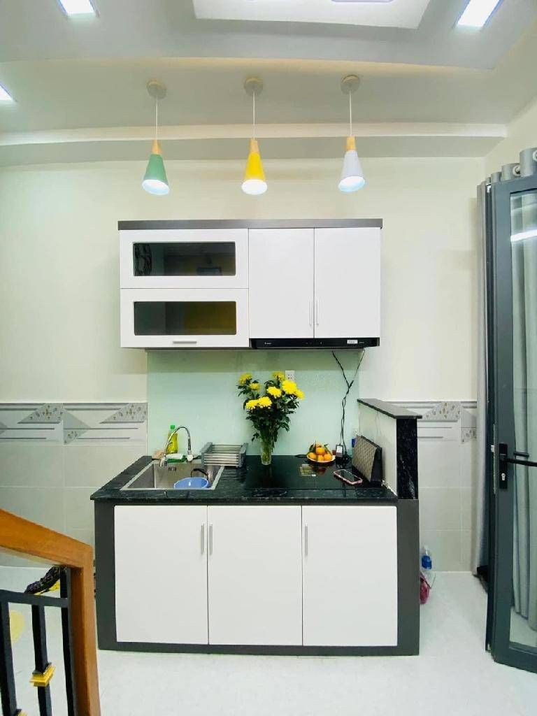 NHÀ MỚI Ở NGAY - CÁCH MT 100M - 2 TẦNG KIÊN CỐ - VUÔNG A4 - NỞ HẬU - TẶNG TOÀN BỘ NỘI THẤT - 1,8 TỶ
