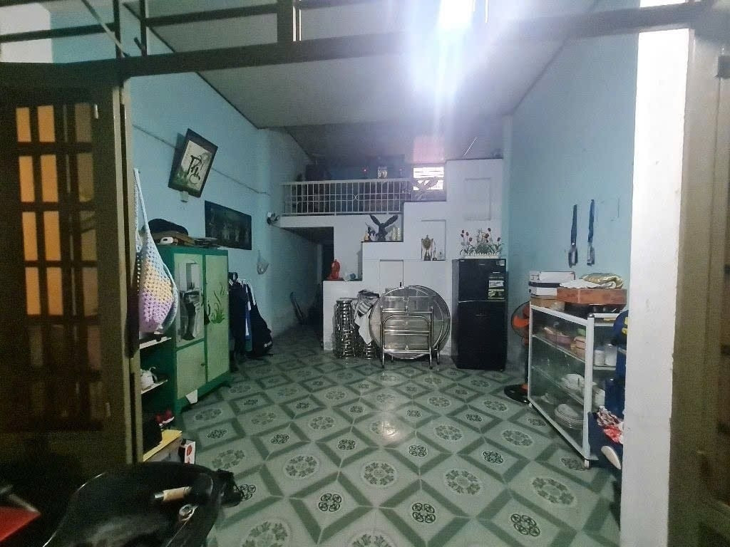 Nhà mặt phố Mẹ Nhu giá chỉ nhỉnh gần 7 tỷ