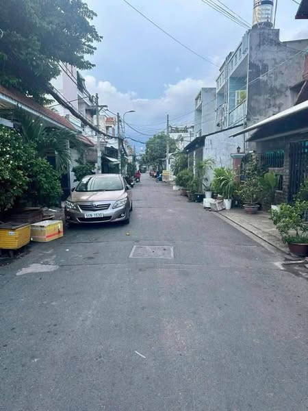 Nhà Mặt Tiền Hẻm 8m, Trung Tâm Bình Tân