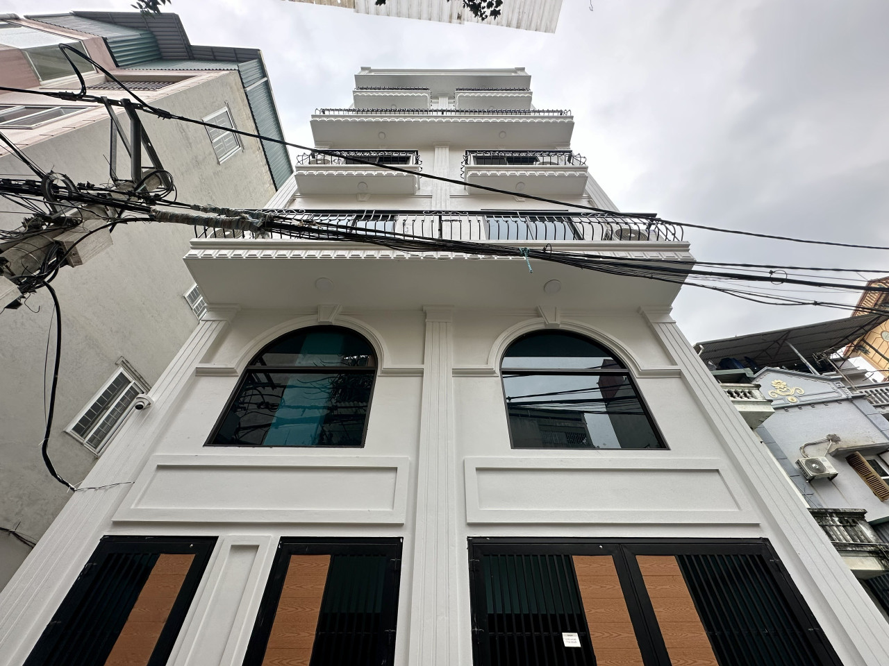 (Tin thật 100%) Bán tòa CHDV xây mới 119m2 x 27CH tại phố Miêu Nha - Dòng tiền 1,5 tỷ ~ 7,5%/năm