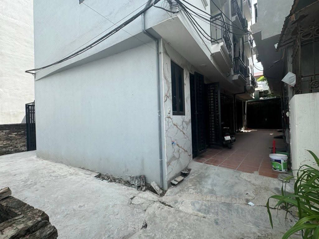 Miêu nha, nhà lô góc 5 tầng 33m 6 tỷ 600 triệu, gần sân vận động Mỹ Đình, bệnh viện Hồng Ngọc