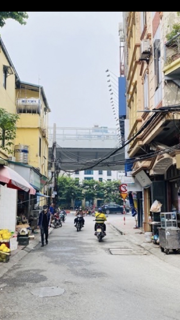 PHỐ MINH KHAI–NHÀ ĐẸP GIÁ TỐT – GẦN 7 TỶ -43 M2-SÂN RỘNG-DÒNG TIỀN 25TR/THÁNG