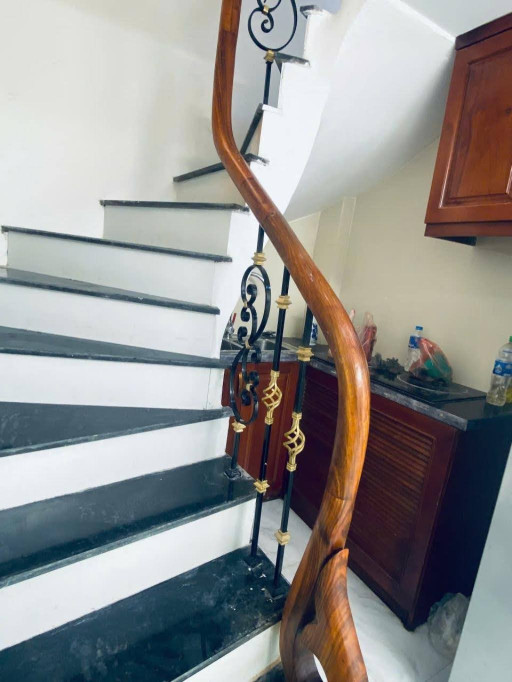 BÁN NHÀ NGÕ PHỐ MINH KHAI - HAI BÀ TRUNG - 2 TỶ HƠN- 20M2 - 3 TẦNG-2 NGỦ