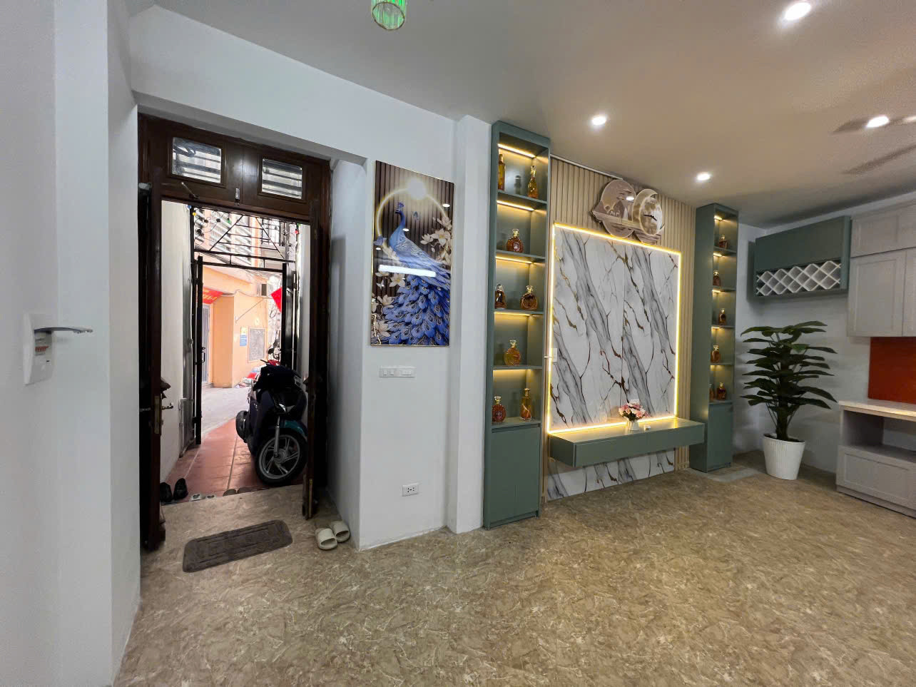 Cho thuê nhà nguyên căn Phố Minh Khai, 4 tầng x 40m2, 3 ngủ, 15 Triệu