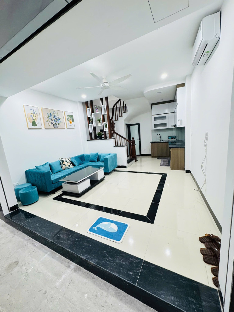 Cho thuê nhà nguyên căn Minh Khai, Hoà Bình 4  - 5 tầng, 3 ngủ, Full đồ vào ngay