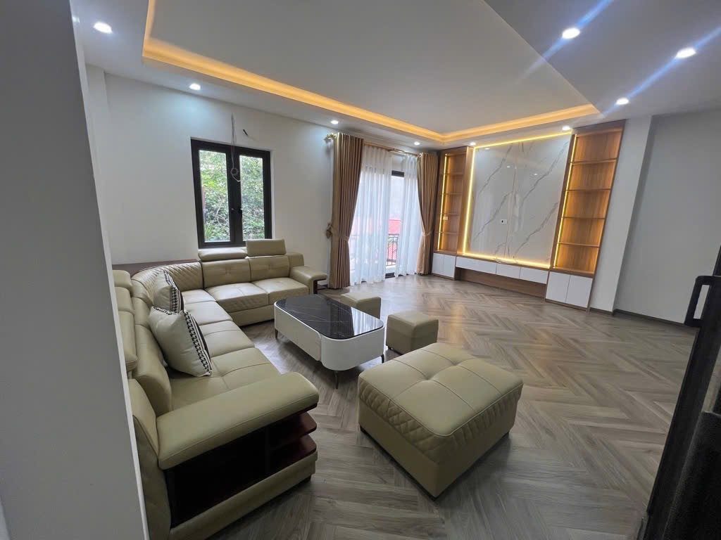 1x.x tỷ – Phân lô Minh Khai 43m² x 6 tầng thang máy, ô tô tránh – nhà mới ở ngay