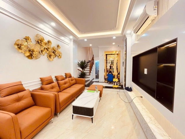 🌟 HIẾM - RẺ! 🌟 Hoa Khôi Phân Lô Minh Khai - Nhà Mới 50m²x5T, Thang Máy - Gara - Full Đồ!