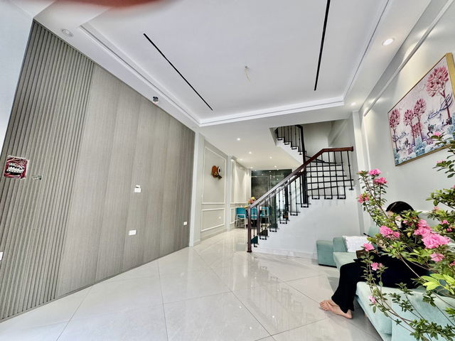 🏡 SIÊU PHẨM MINH KHAI 43M2 - 3 THOÁNG - 5T - 6PN - Ô CHỜ THANG MÁY - Ở LUÔN - CHỈ 8,5 TỶ