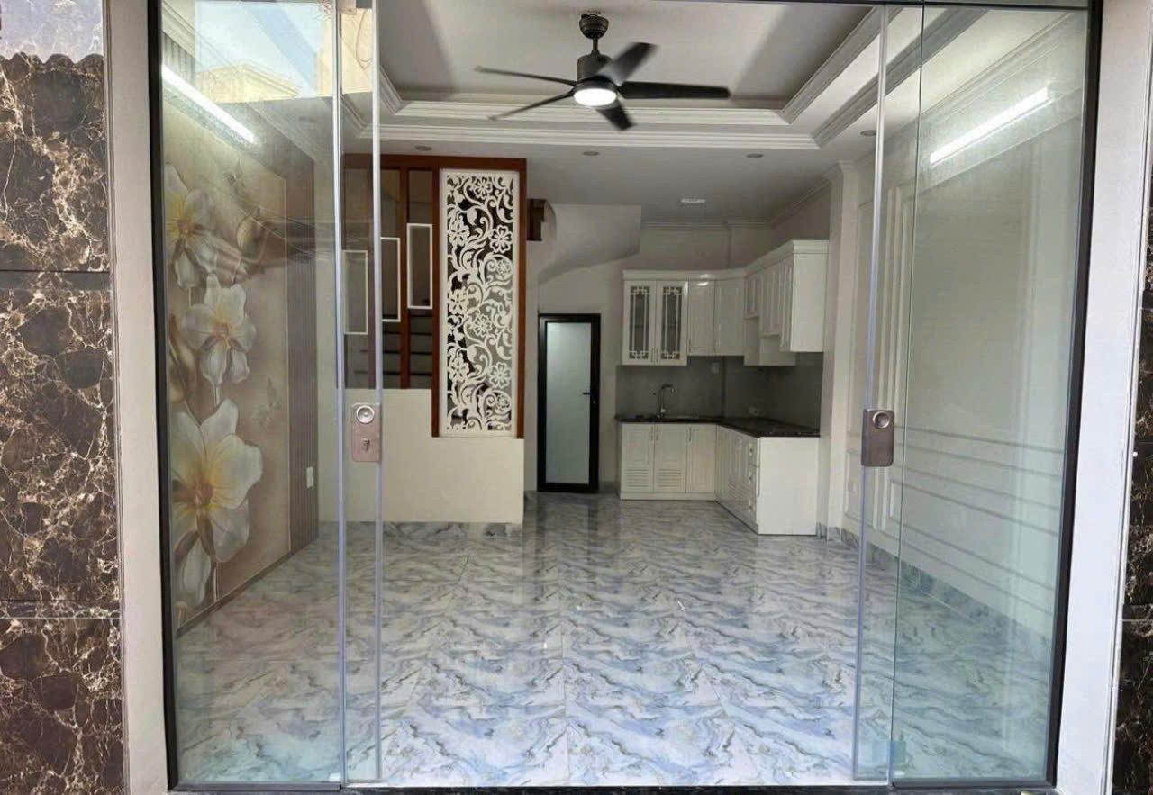 Cho thuê nhà ngõ 254 Minh Khai, 35m2 x 5 tầng, 3 ngủ, 4 WC,  13 Triệu