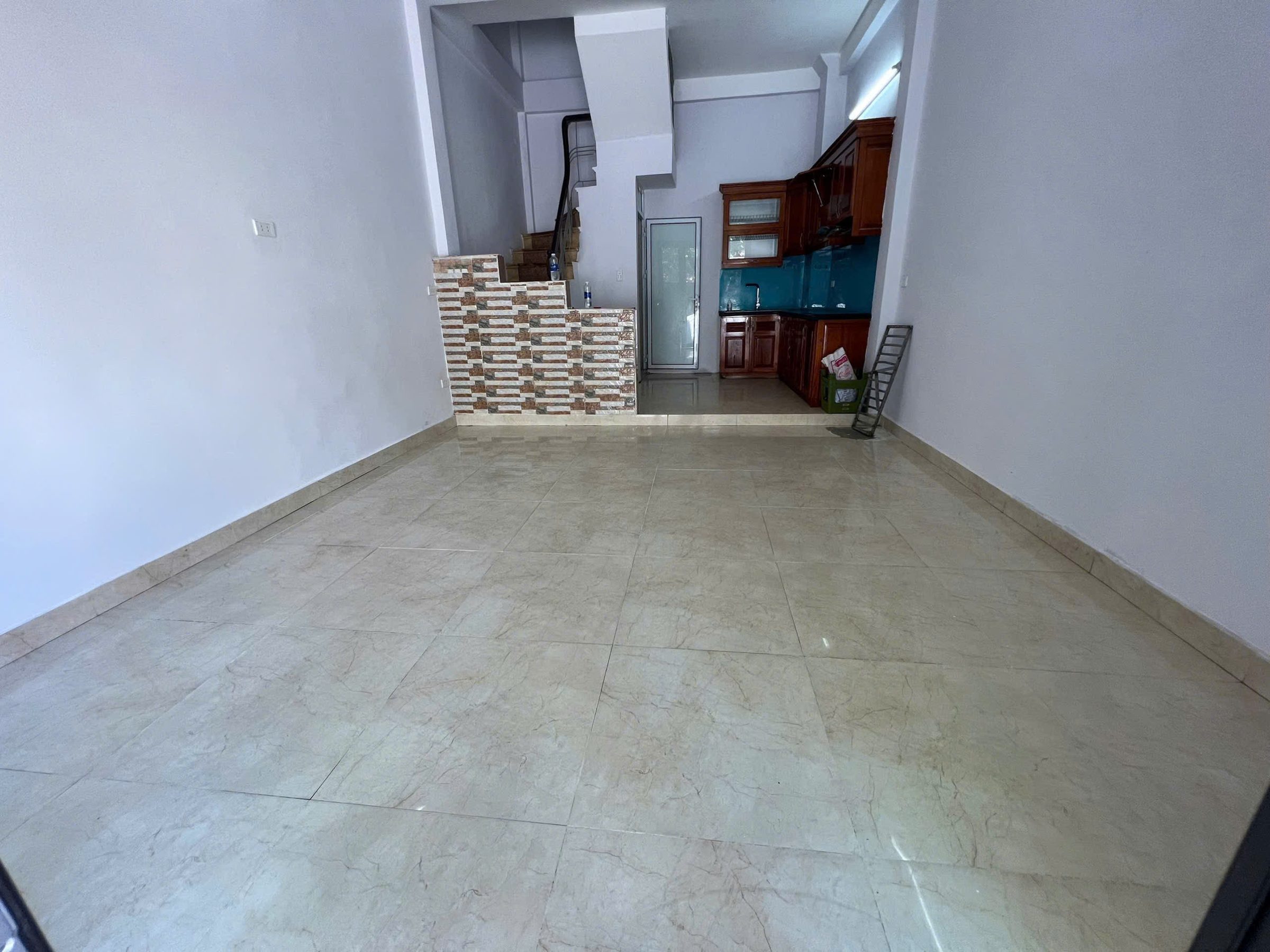 Cho thuê nhà ngõ Minh Khai 32m² x 3,5 tầng, 3PN, 3WC  13 triệu/tháng