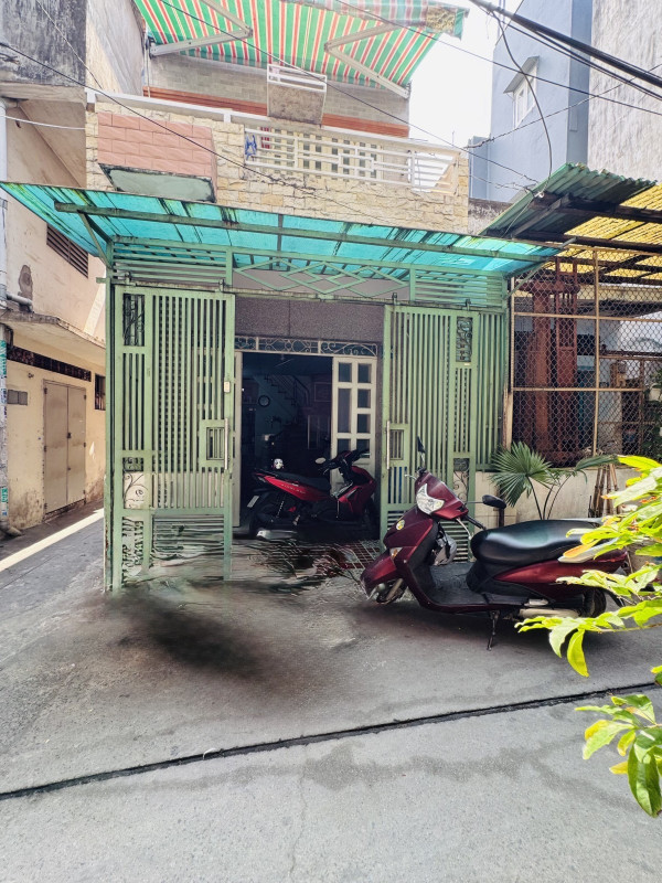 Bán nhà quận 11 - Hẻm xe hơi căn góc thoáng mát - Chính chủ lâu năm 5.8 T