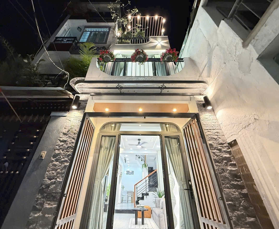 Nhà 33m2 Minh Phụng, Q11 gần cầu vượt Cây Gõ. Giá 2 tỷ 590. Xây trệt 2 lầu, hẻm 5m. Sổ riêng