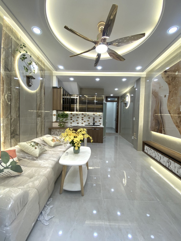 Bán nhà quận 6 - Khu mua sắm tấp nập ngày đêm - 3 tầng tặng full nội thất - 6 tỷ