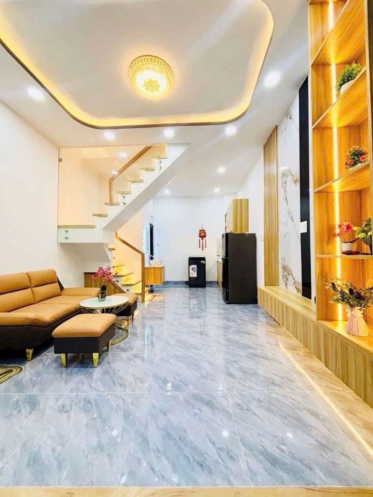 Nhà đẹp ở ngay tặng fuul nội thất