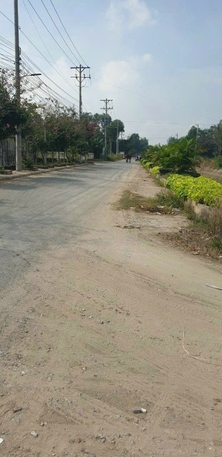 bán 14m mét ngang đất làm kho, xưởng đường tỉnh lộ 9 giao đường đức hoà thượng 4tỷ