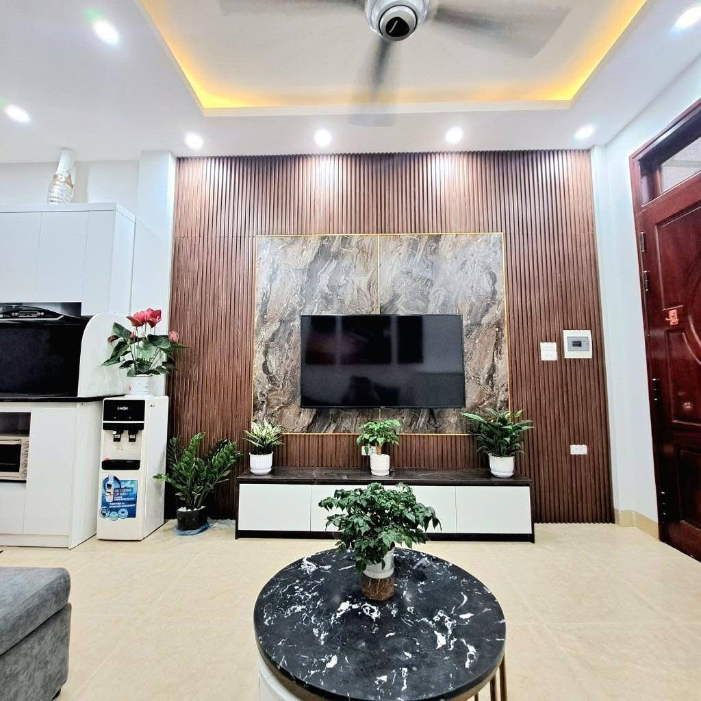 NAM DƯ LĨNH NAM 💥Thiết Kế Xịn Mịn - 5 Tầng - Mặt Tiền Rộng 💎 Chỉ 6.2 Tỷ