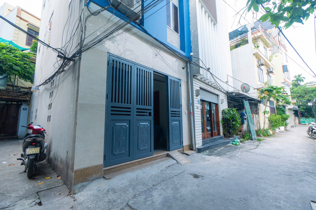 Cho thuê nhà nguyên căn ngõ 90 Đường Nam Dư, Phường Lĩnh Nam, Hoàng Mai. DT 38m x 4 tầng, giá 12tr