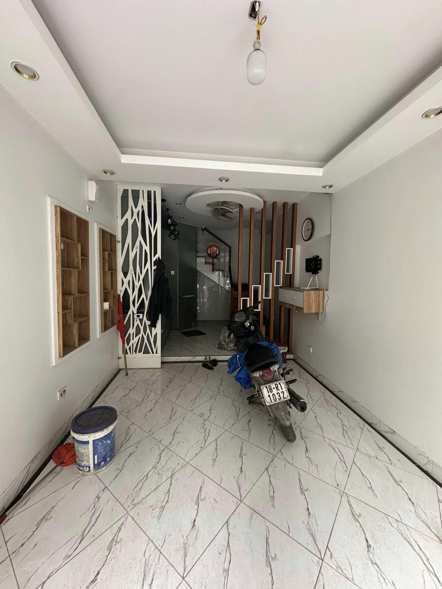 Cho Thuê Nhà Nam Dư - Hoàng Mai/ 35M² 4 Tầng 4 Ngủ - Full Đồ - Giá Thuê 10,5 tr