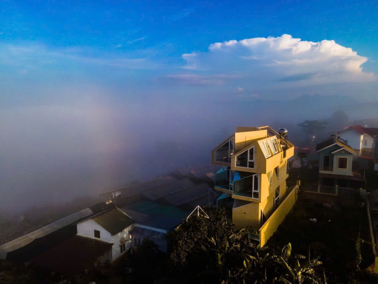 Villa Nam Hồ 281m2 3 tầng hoàn công view thoáng đẹp