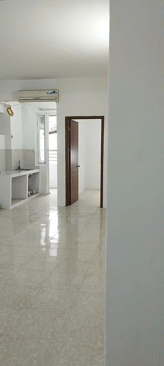 Cho Thuê Nhà KĐT Nam Trung Yên - Cầu Giấy 80M² 2 Ngủ - Nội Thất CB - Giá Thuê 11,5tr