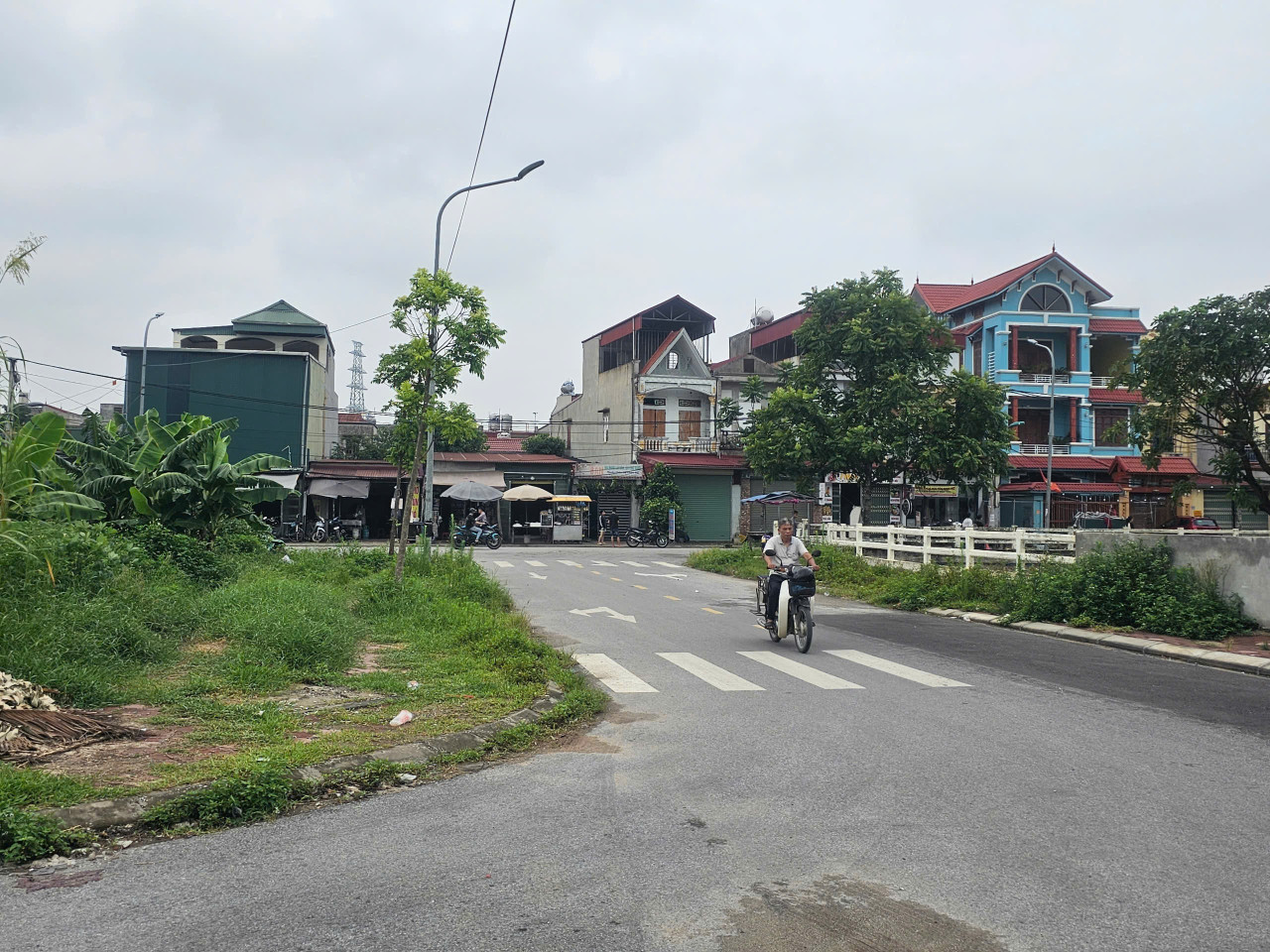 Bán lô khắc niệm 2 làn 2 trục chính chợ 92m2 mặt 5.5m tây bắc giá 5,6 tỷ