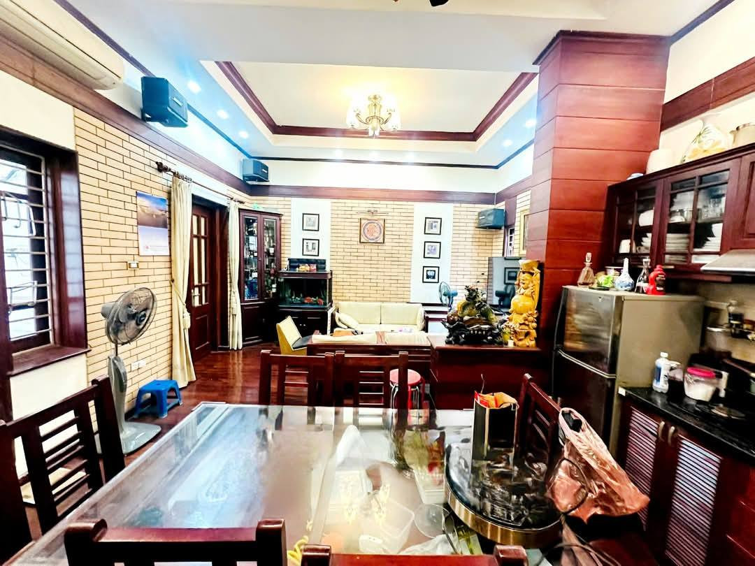 Bán nhà Ngọc Khánh 55m 5 tầng mặt tiền 4.6m 9.5 tỷ