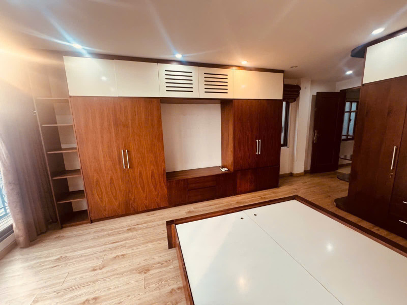 BÁN MẶT PHỐ NGHI TÀM TÂY HỒ LÔ GÓC KINH DOANH ĐỈNH 7 TẦNG THANG MÁY CHỈ 19.5 TỶ