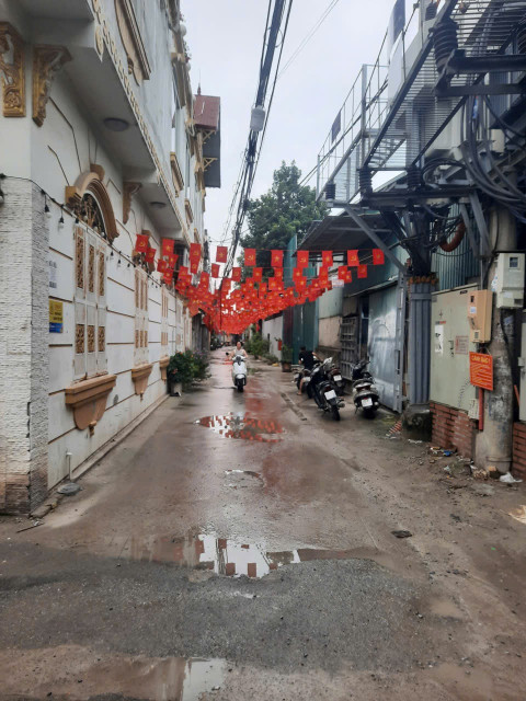 Bán nhà 58.5m² ngang 4,25m nghách 50 ngõ 310 nghi tàm .hồng hà hà nội