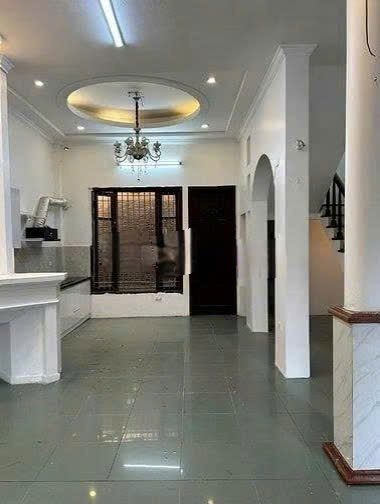 Cho Thuê Nhà Nghi Tàm - Tây Hồ 60M²  4,5 Tầng - Nội Thất CB - Ô Tô Đỗ Cửa - Giá 17tr