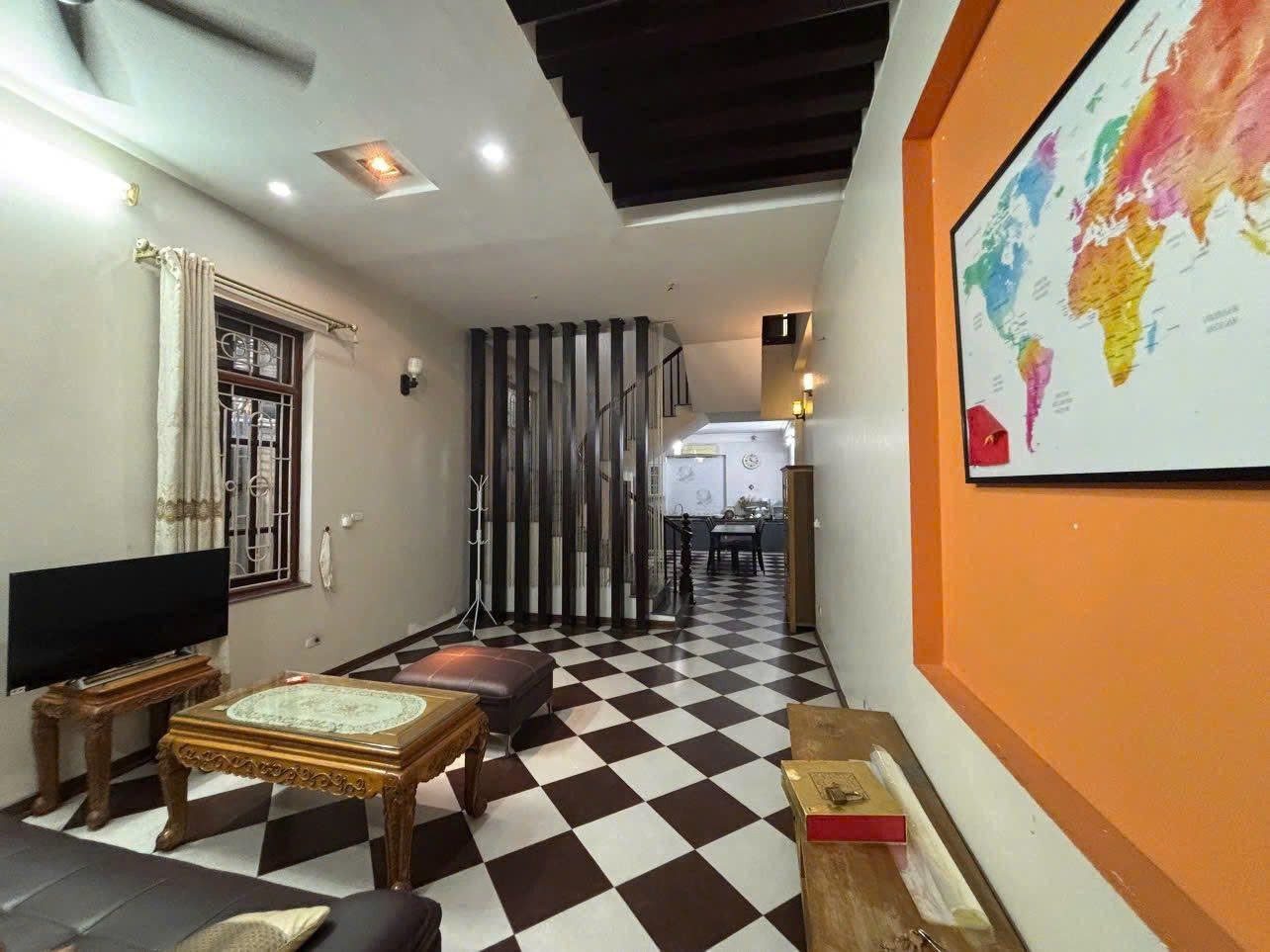 Cho Thuê Nhà Ngõ 310 Nghi Tàm - Tây Hồ 120M² ( Xây 75M² 3 Tầng 4 Ngủ Full Đồ - Ô Tô Đỗ Cửa - Vừa Ở, Vừa Kinh Doanh VP - Giá Thuê 16tr