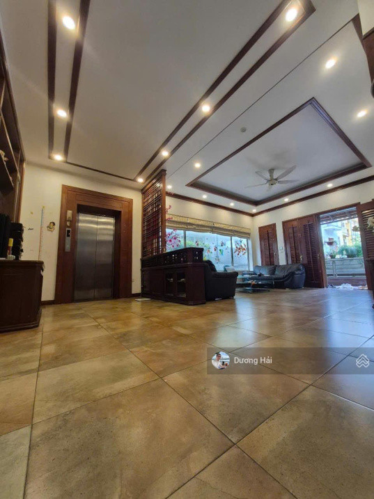 Bán nhà riêng tại Phố Nghĩa Đô - Cầu Giấy 70m Mt 15m - Lô Góc Hàng Xóm Starlake - Ô tô Vỉa Hè