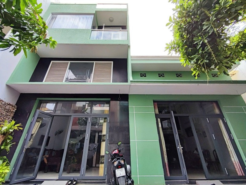 Nhà 220m2, Ngĩa Phát, P6 Tân Bình. 26 tỷ.