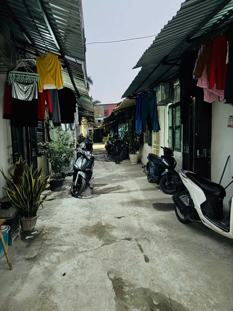 HIẾM NHÀ ĐẸP - GIÁ TỐT -VỊ TRÍ ĐẮC ĐỊA TẠI BỒ ĐỀ- LONG BIÊN- Ô TÔ ĐỖ CỬA