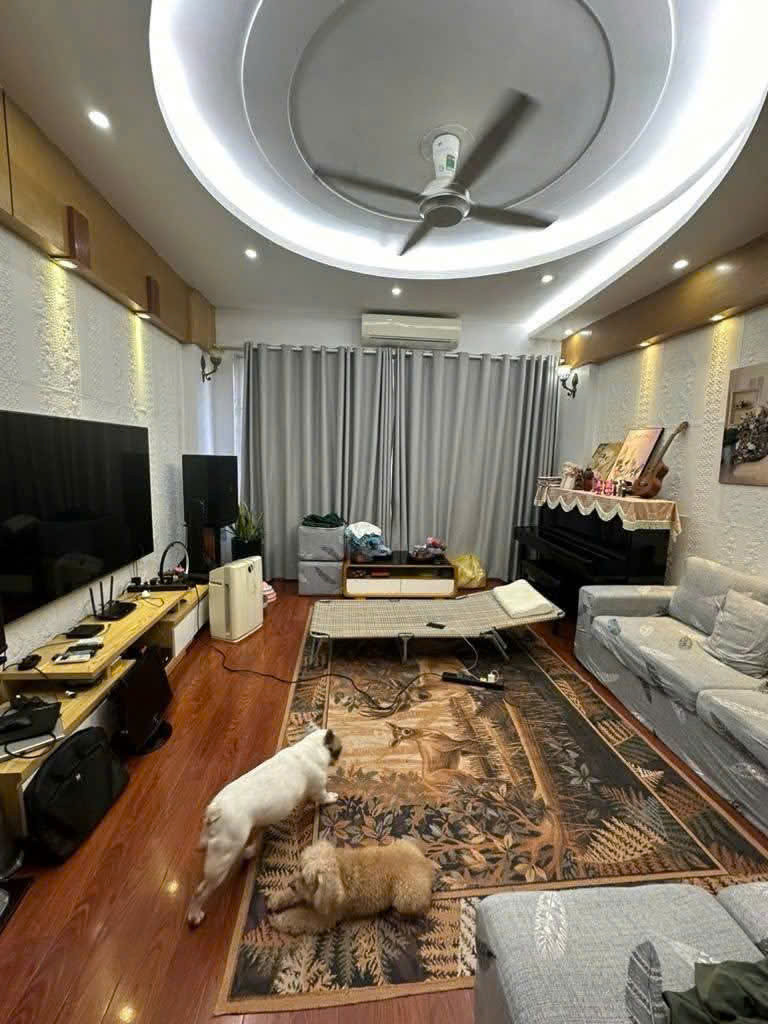 Bán nhà Nguyễn Thái Học , Ba Đình , HN . DT 115M2 , 4Tầng , MT 4m .  GIÁ 32.4 TỶ