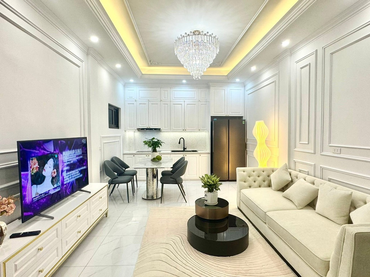 LÔ GÓC NGỌC HÀ -  NHÀ MỚI ĐẸP KEENG -  NGÕ THÔNG - 10M RA ÔTÔ - GIÁ 8 TỶ