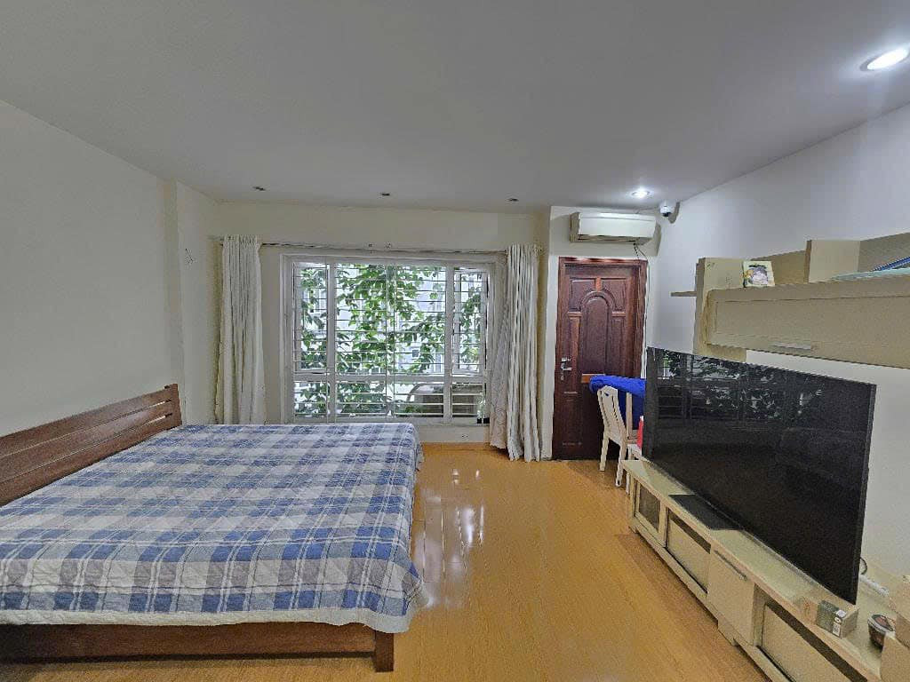 DUY NHẤT TRUNG KÍNH CẦU GIẤY 45M*5T CHỈ 12 TỶ, OTO VÀO NHÀ, 30M RA PHỐ, AN SINH ĐỈNH