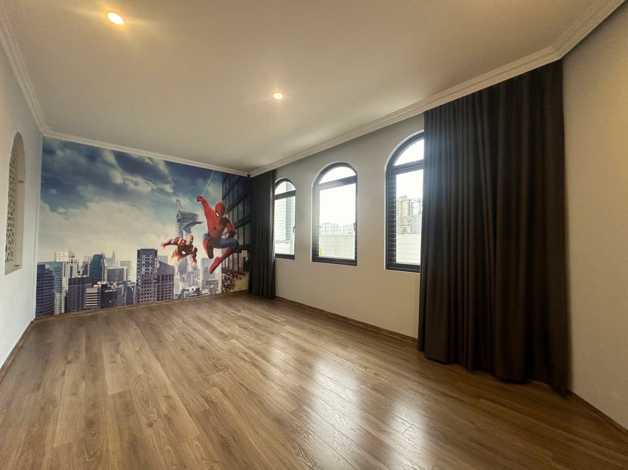 SIÊU PHẨM LÔ GÓC - TÒA NHÀ 8 TẦNG - VỊ TRÍ KIM CƯƠNG NGUYÊN HỒNG, ĐỐNG ĐA 78m², lô góc 2 mặt tiền 16,6,m,TM