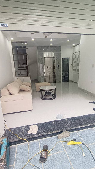 Bán nhà phố Xân La , Tây Hồ , 6 tầng thang máy , diện tích 35m2