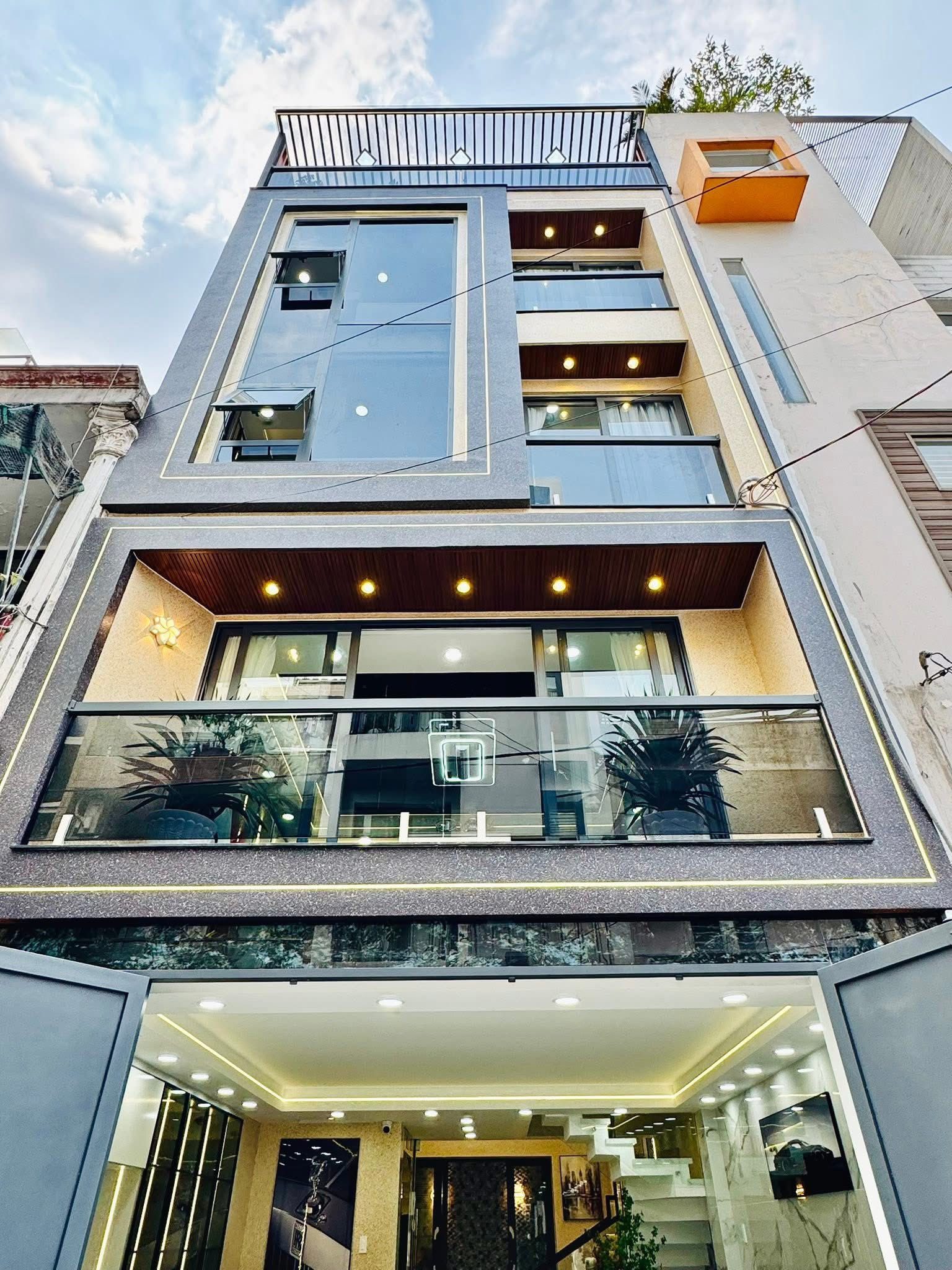 Bán nhà ở Tân Bình cho O Loan đầu tư. DT 80m2, hẻm 6m, hđ thuê 20tr/th. SHR chính chủ