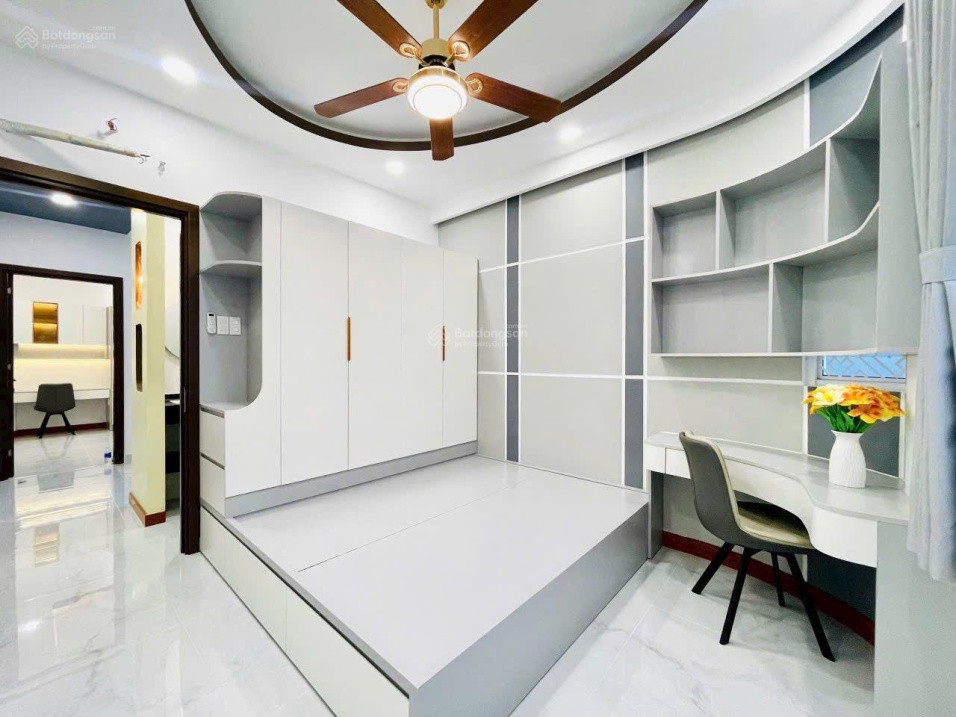 🏡 Bán nhà mới Ngô Gia Tự, Q.10, sát MT, 8.x tỷ!