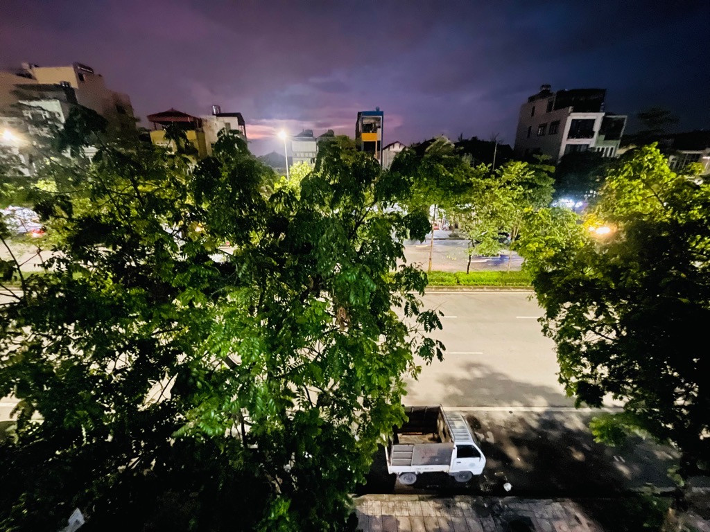 Mặt phố Ngô Gia Tự-Long Biên. Kinh doanh - Cho thuê dòng tiền ổn định.