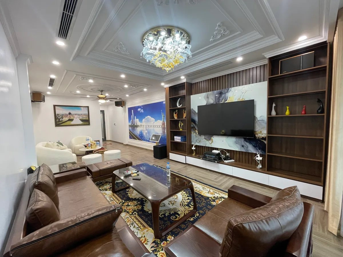 Bán Nhà Mặt Phố Ngô Gia Tự 95m2 7T Xây Mới, Kinh Doanh Dòng Tiền, Vỉa Hè Rộng - 29.x Tỷ