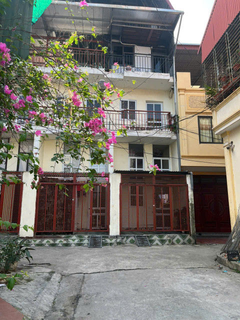 CHÍNH CHỦ CẦN BÁN TÒA NHÀ Ở Ngô Gia Tự- Phường Nam Bình-TP. Ninh Bình -Tỉnh Ninh Bình