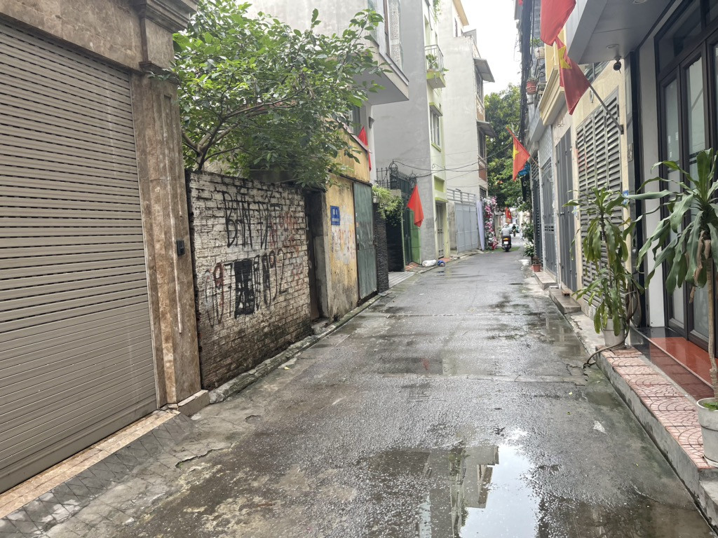 Bán đất ngõ 94 Ngô Gia Tự 45m x 5m, vuông vắn full thổ cư, 1 nhà ra oto tránh giá đầu tư nhỉnh 5t còn tl. LH 0936123469