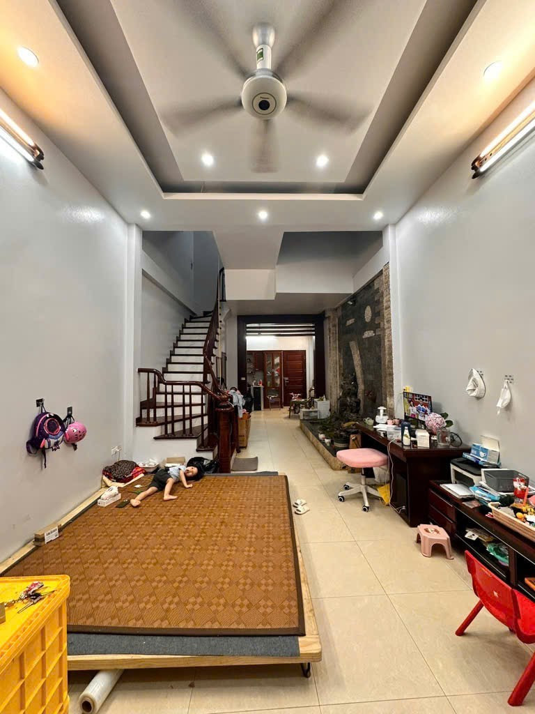 Bán nhà ngõ Gốc Đề, Minh Khai, Hai Bà Trưng, diện tích rộng, ô chờ thang máy, ngõ thông