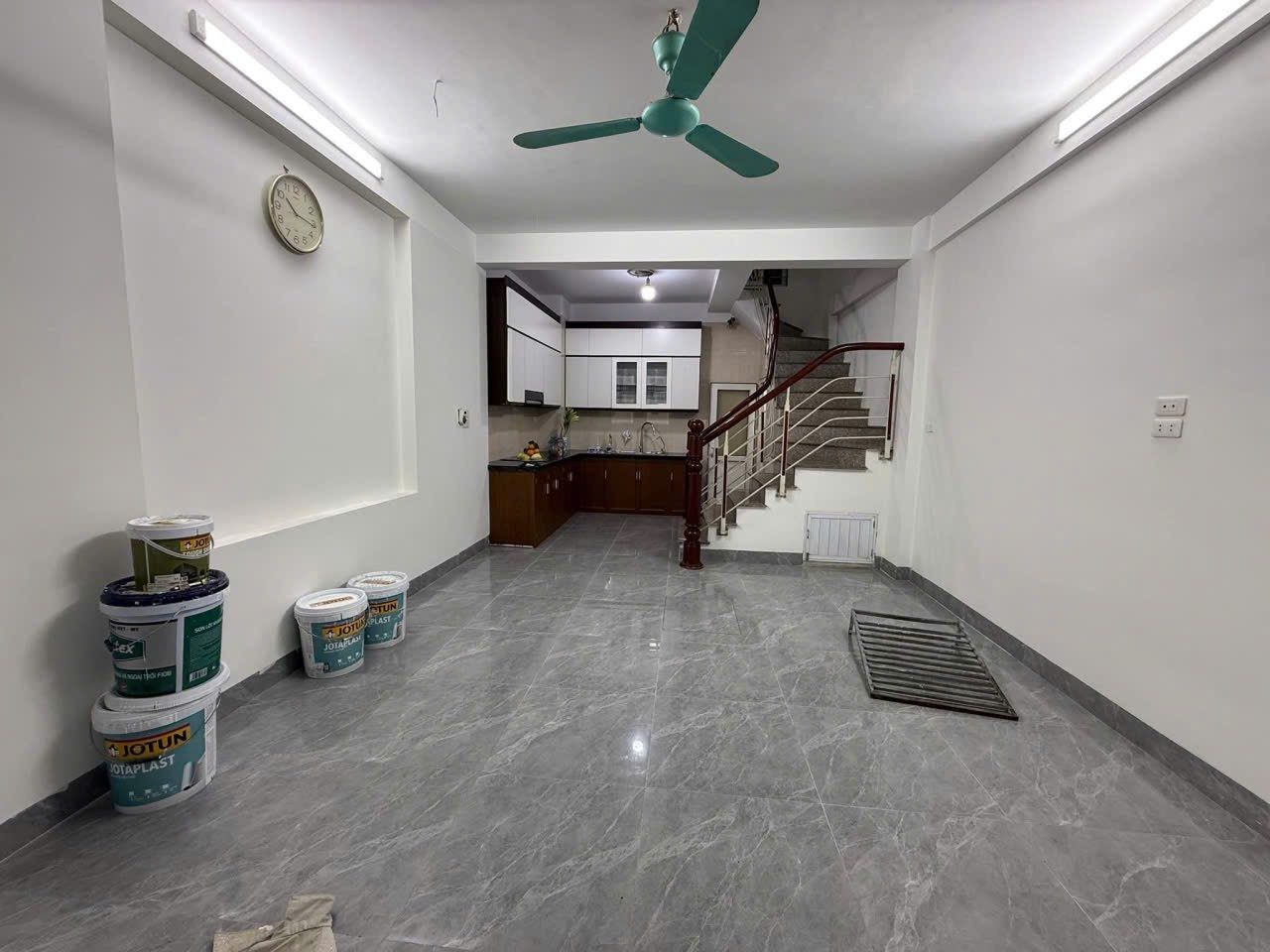 Cho Thuê Nhà Ngõ Gốc Đề - Minh Khai 40M² 4,5 Tầng 4 Ngủ - Full Nội Thất - Giá Thuê 13tr