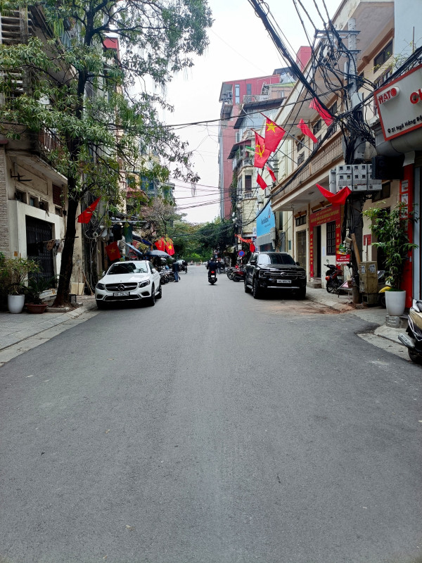 Bán nhà Ngõ Hàng Bột (Đống Đa) 43m, 6 tầng, mt 4m, giá 20.8 tỷ