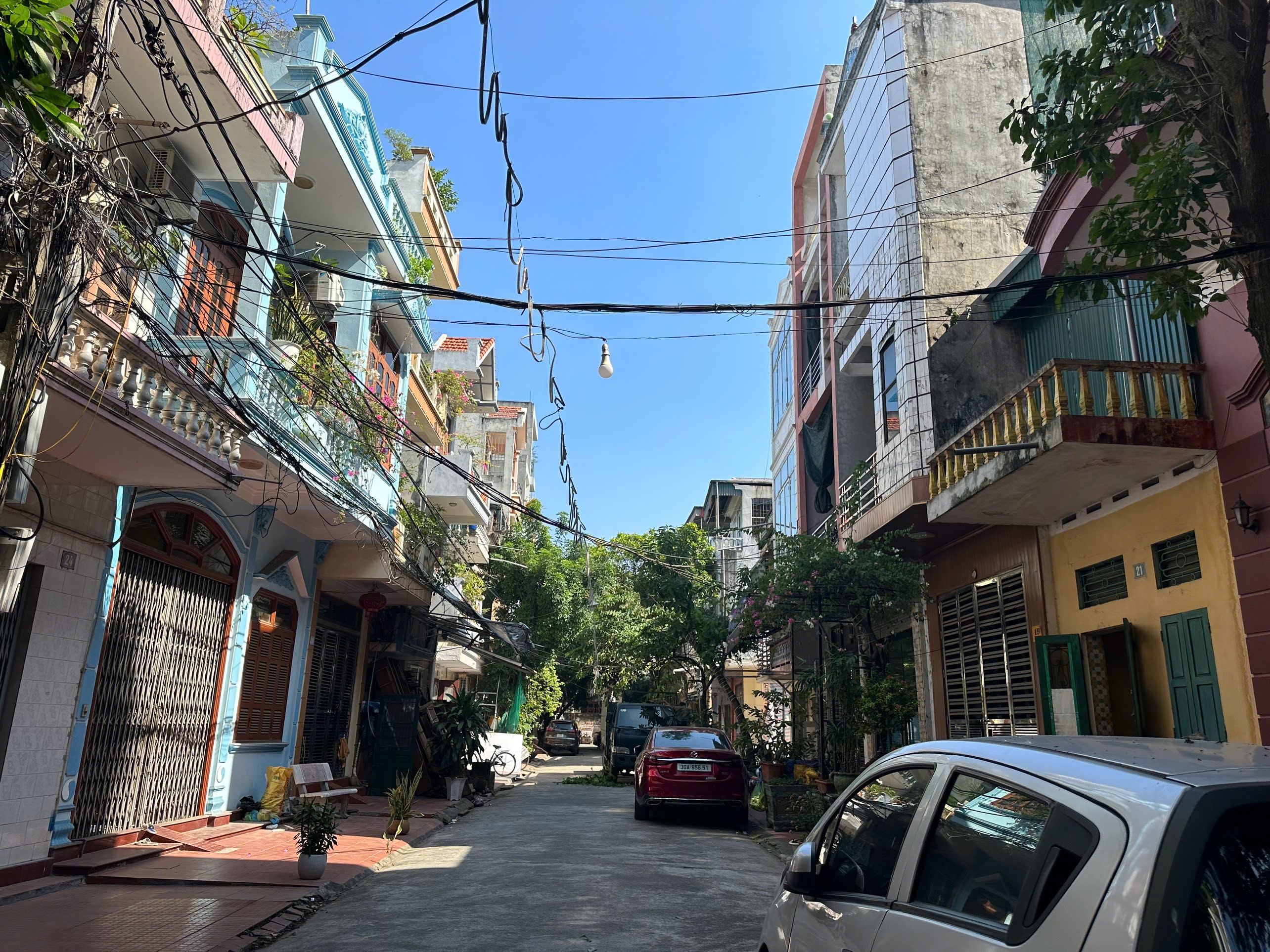 Chính chủ bán đất tặng nhà phố cổ